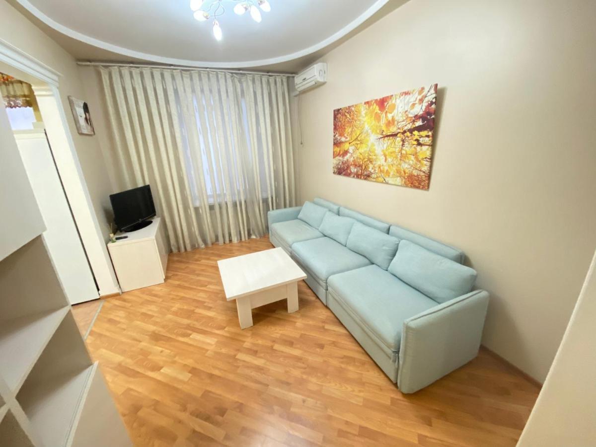 Stefan Cel Mare Apartment With 2 Rooms In The Heart Of Chişinău Extérieur photo