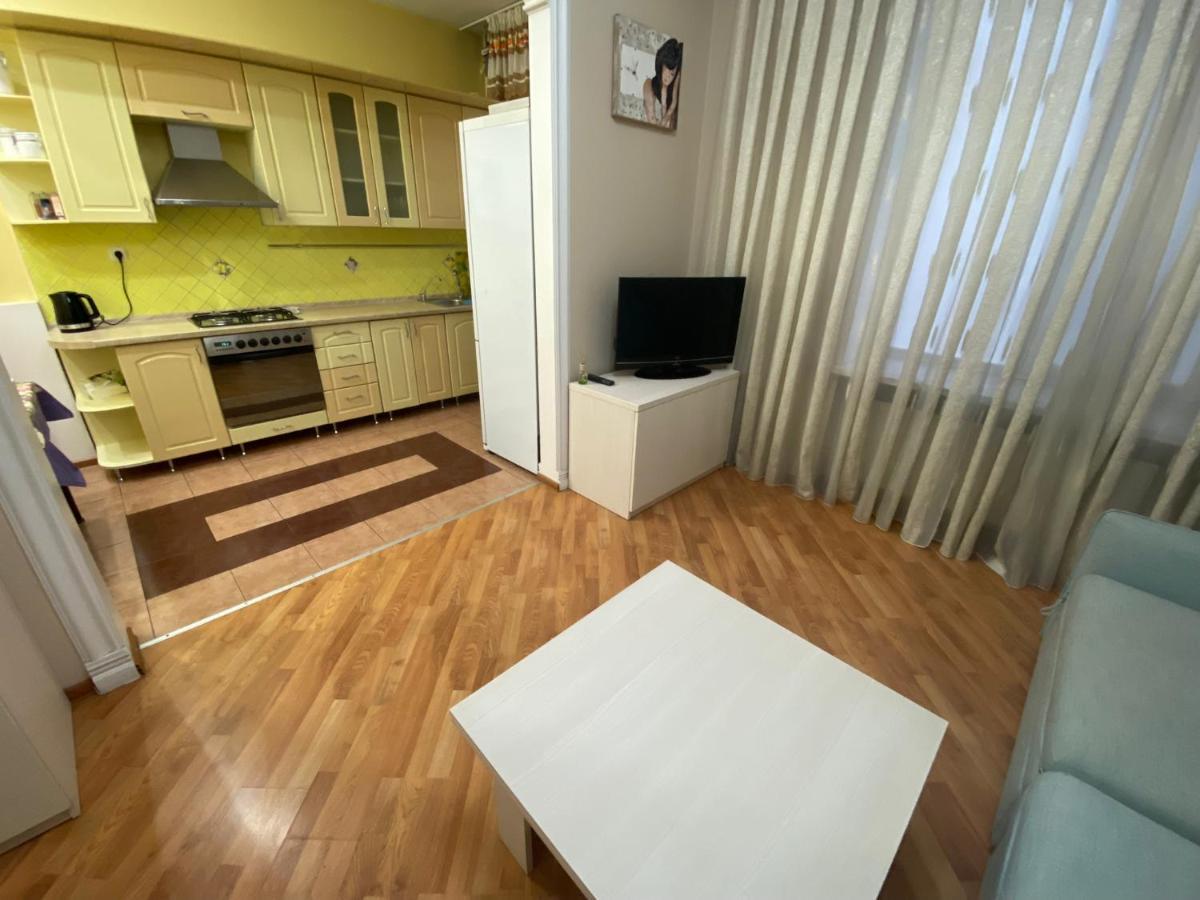 Stefan Cel Mare Apartment With 2 Rooms In The Heart Of Chişinău Extérieur photo