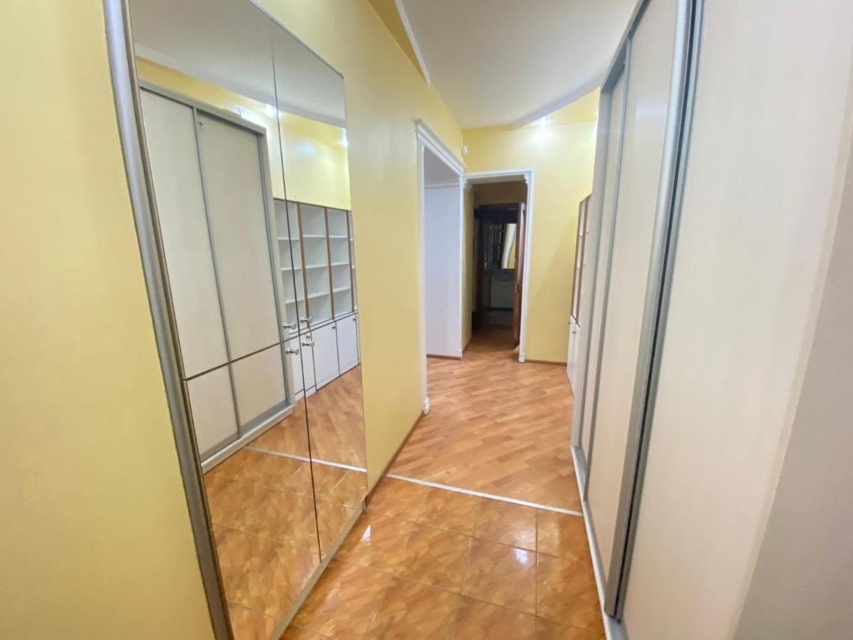 Stefan Cel Mare Apartment With 2 Rooms In The Heart Of Chişinău Extérieur photo