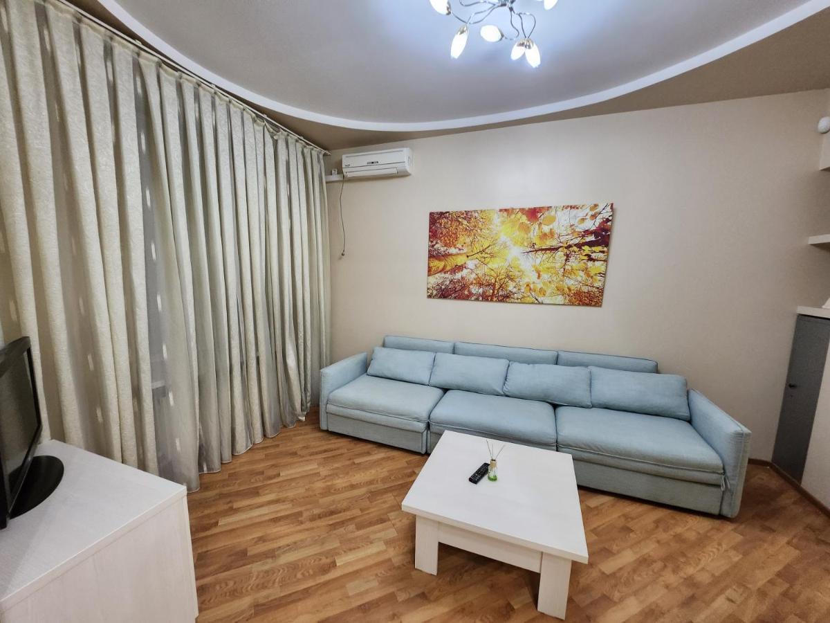 Stefan Cel Mare Apartment With 2 Rooms In The Heart Of Chişinău Extérieur photo